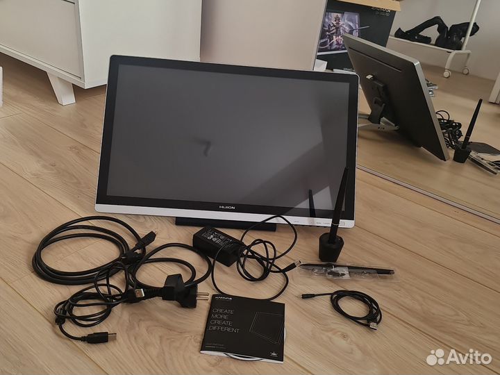 Графический планшет Huion Kamvas GT 22 дюйма