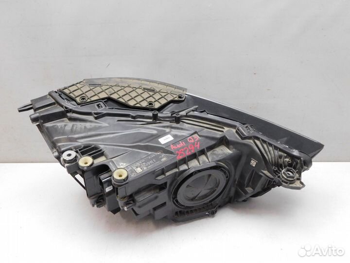 Фара левая Audi Q3/RS Q3