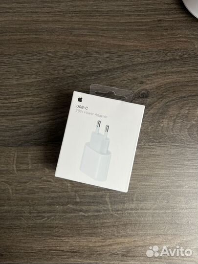 Apple 20W usb c power adapter