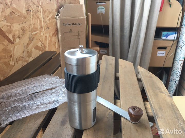 Кофемолка ручная жерновая