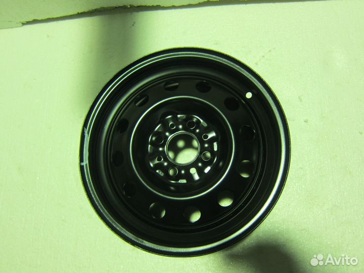 Штампованный диск r14 LADA Granta Kalina Priora