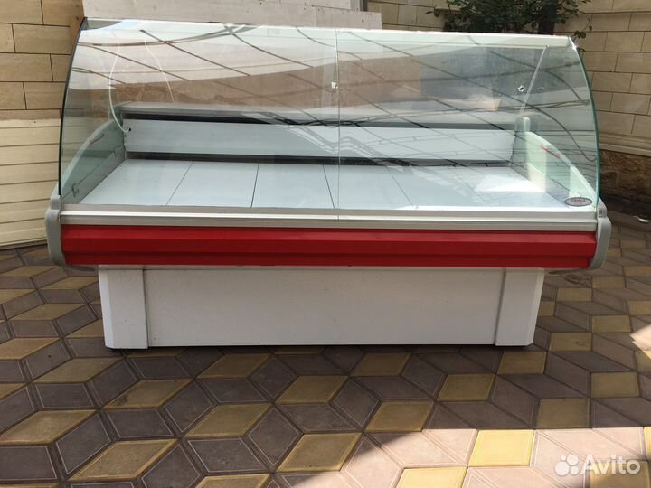 Витринный холодильник