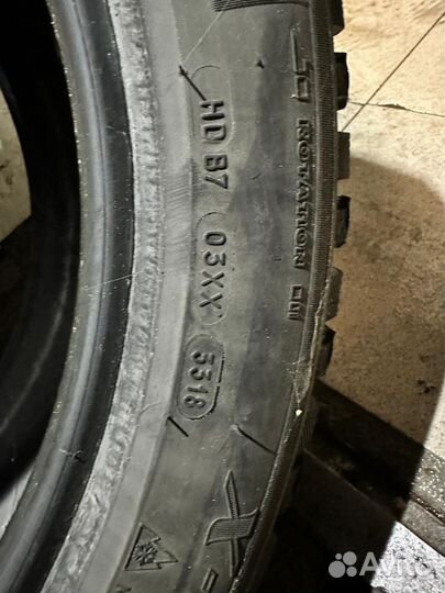 Michelin X-Ice 3 245/45 R18
