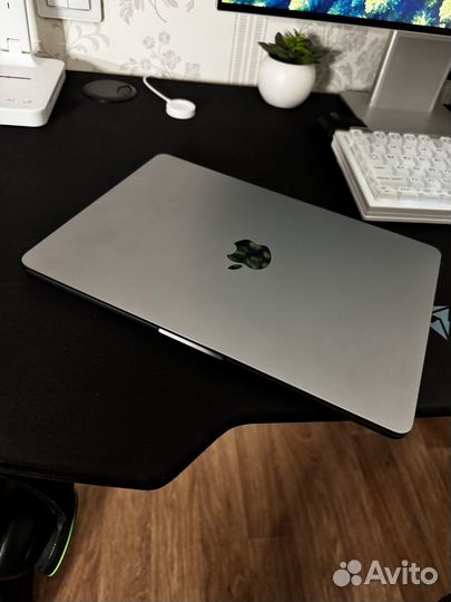 Apple MacBook Air M2 (256 Gb)