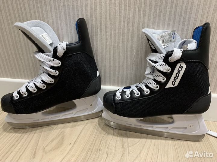Коньки хоккейные новые, размер 37