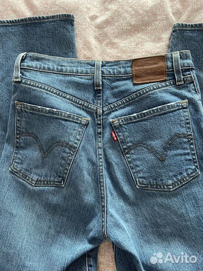 Джинсы Levi's женские, W25 L27