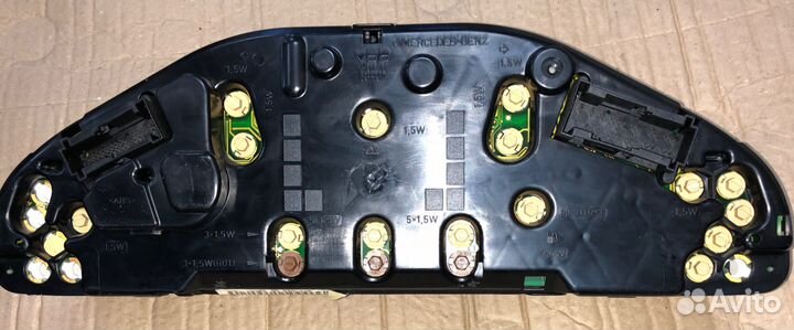 Панель приборов Mercedes W210 2105402248