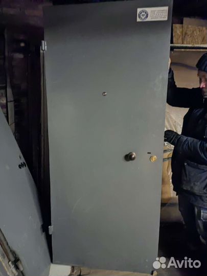 Входные и межкомнатные двери б/у