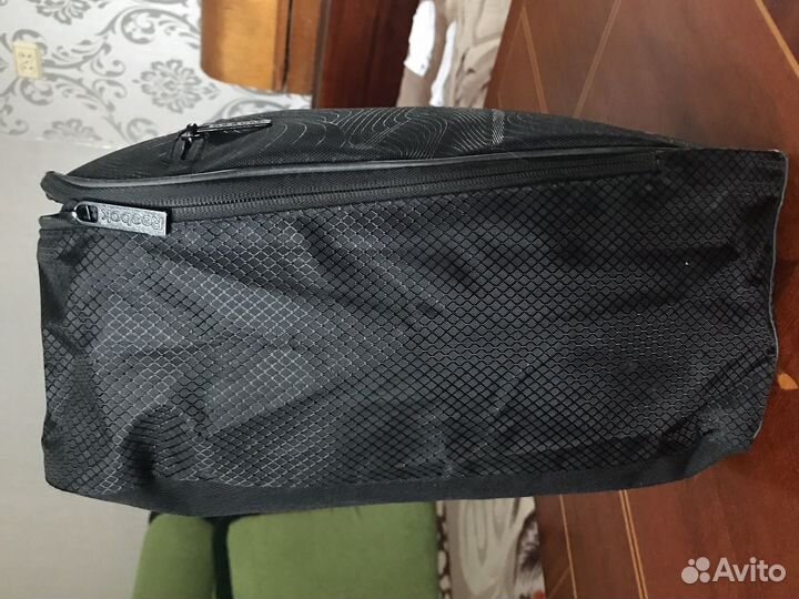 Сумка спортивная фирмы Reebok оригинал