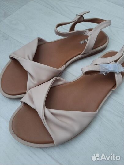 Сандалии женские 38 размер