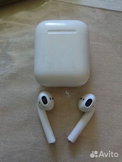 Наушники Apple Airpods