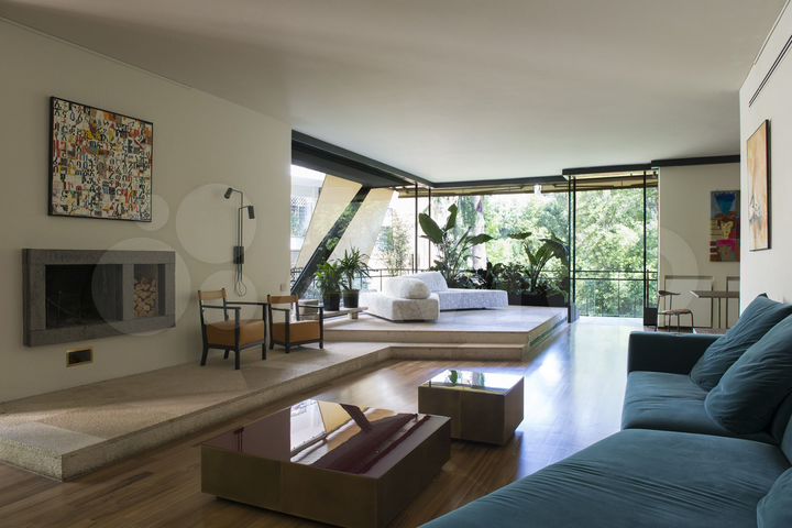 3-к. квартира, 120 м², 4/5 эт.