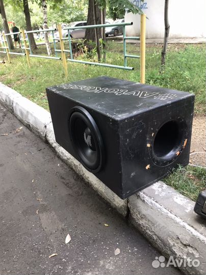 Сабвуфер momo 12 ares в коробе