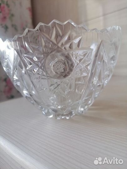 Ваза хрустальная