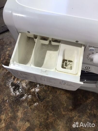 Стиральная машинка Indesit 5 кг