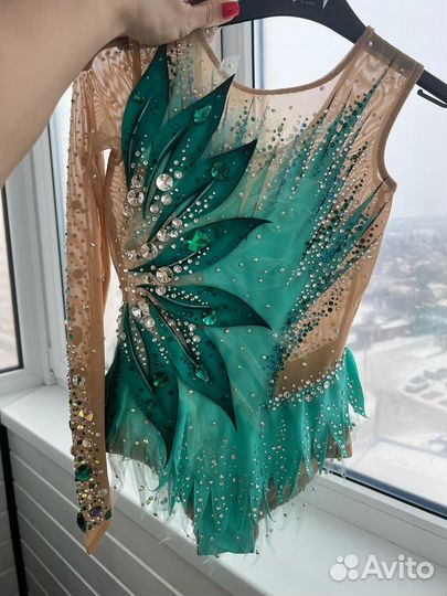 Купальник для художественной гимнастики