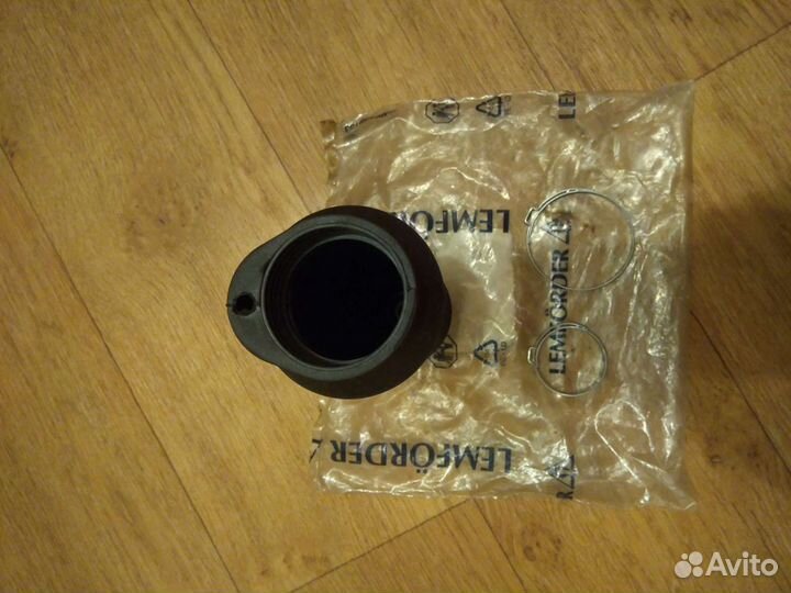 Пыльник рулевой рейки Passat B3-B4