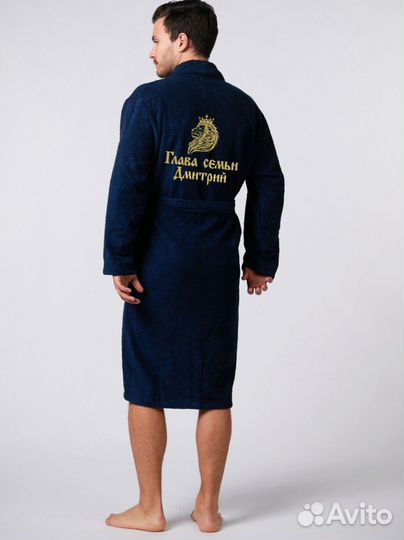 Махровый халат с вышивкой