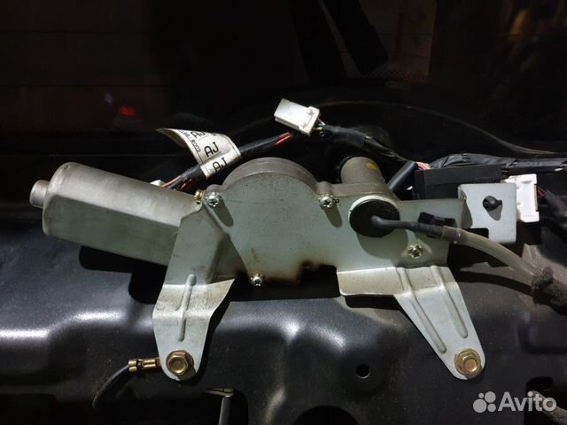 Моторчик стеклоочистителя задний Chevrolet T200