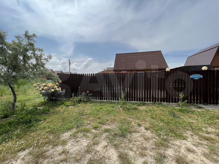 Коттедж 96 м² на участке 1,9 сот.