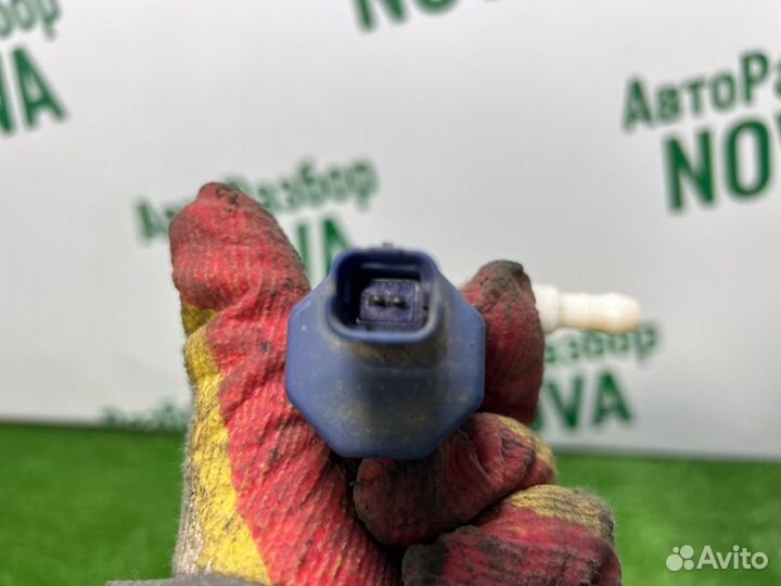 Насос омывателя фар Nissan Almera N16 1.5 QG15