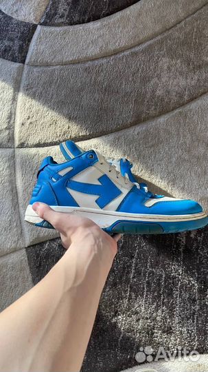 Кроссовки Off-White out of office