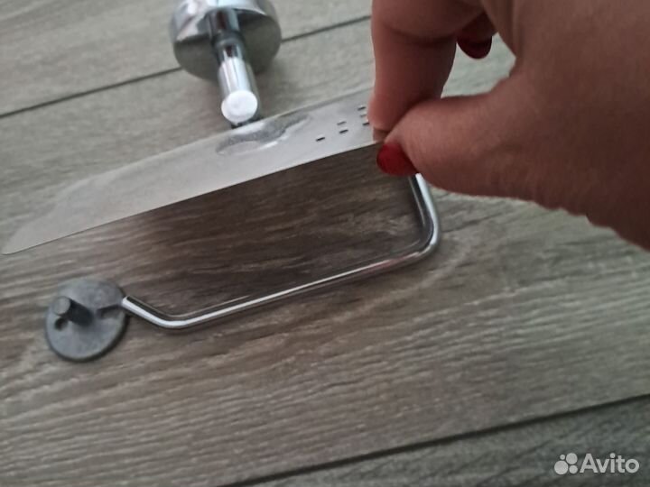 Держатель для туалетной бумаги