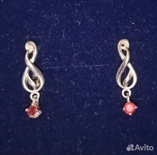 Серьги с гранатом серебро