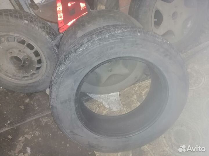 Hankook Radial 884 225/65 R17