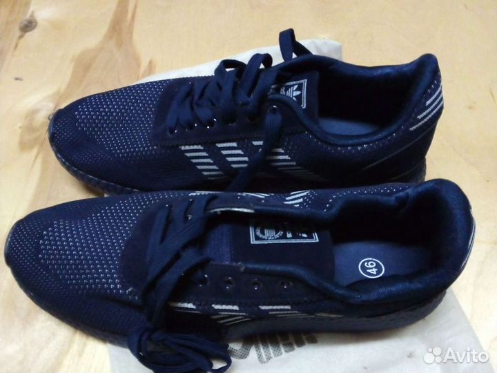 Кроссовки мужские 44-45 размер новые