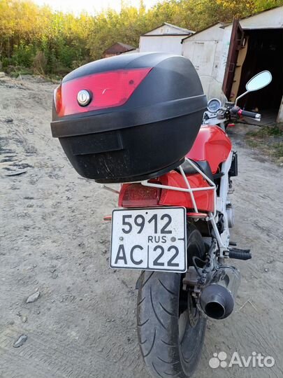 Мотоцикл Honda VT250 Spada