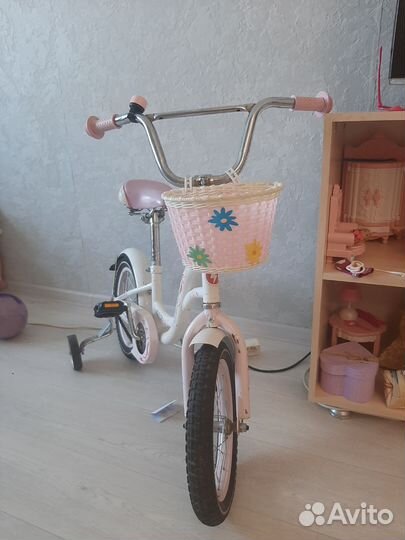 Детский велосипед с родительской ручкой