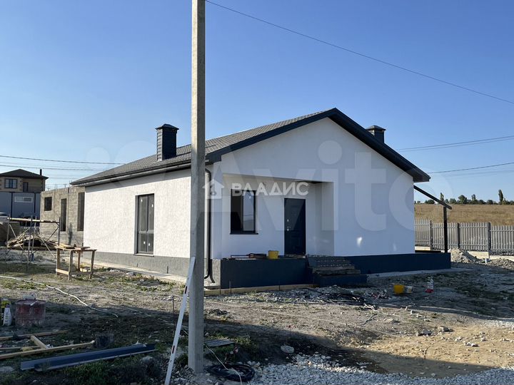 Дом 93 м² на участке 5 сот.