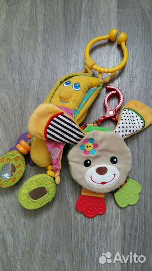 Подвеска в коляску/кроватку 2шт