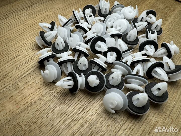 Клипсы дверных карт BMW 50шт