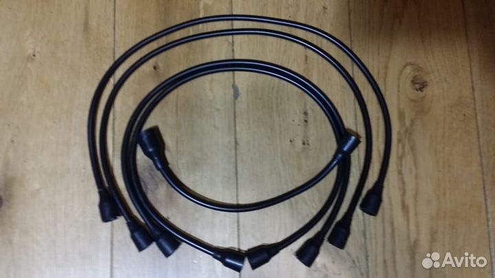 Высоковольтные провода на свечи