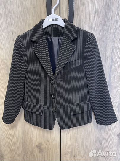 Костюм для альчика 3-4 года