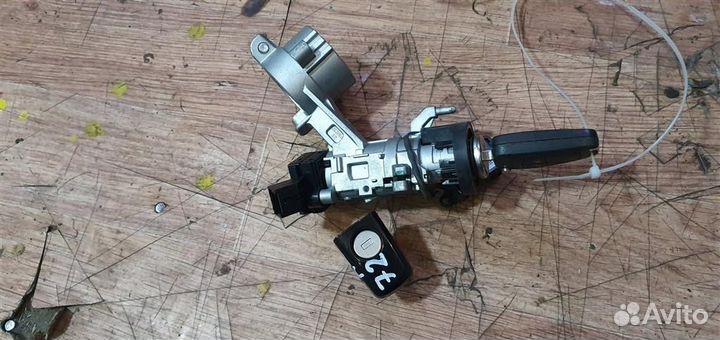 Замок зажигания Opel Astra J 2010-2017