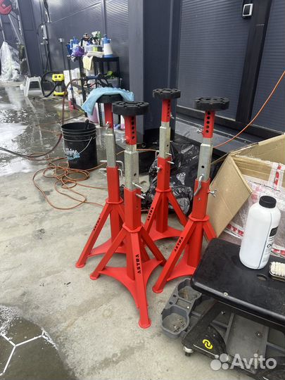 Ножничный пневмоподъемник minilift mini X1