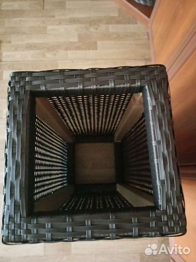 Кашпо высокое из искусственного ротанга