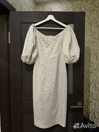 Платье бледно розовое