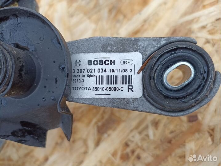 Трапеция дворников Toyota Avensis T270