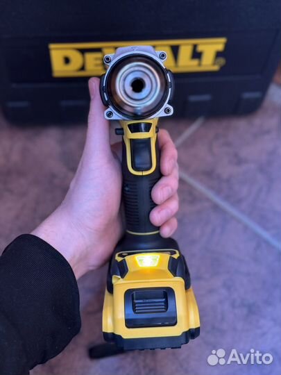 Шуруповерт dewalt Новые