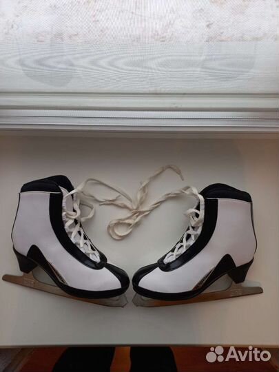 Коньки женские Roces 39 белые