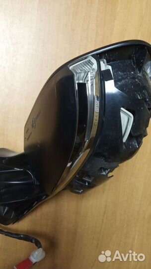 Зеркало правое Toyota Camry 70
