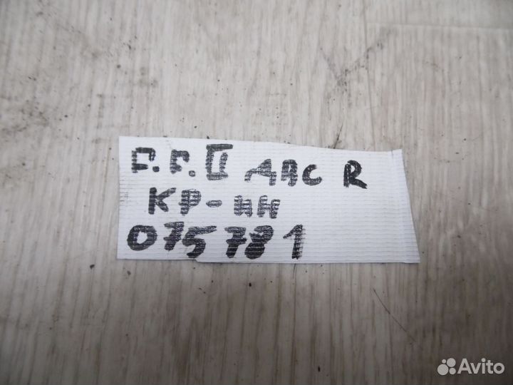 Кронштейн двигателя правый Ford Focus II 2008-2011