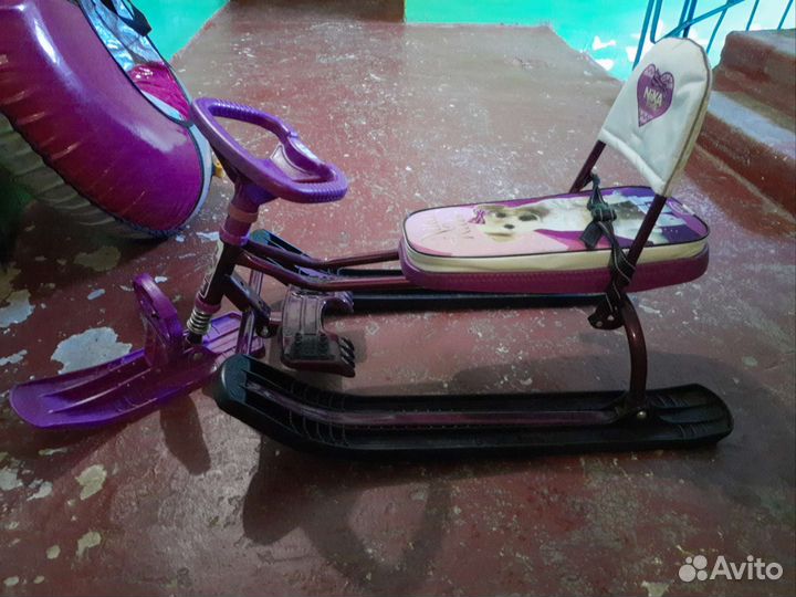 Детский снегокат со спинкой