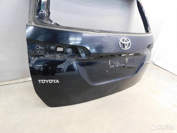 Дверь багажника Toyota Fortuner