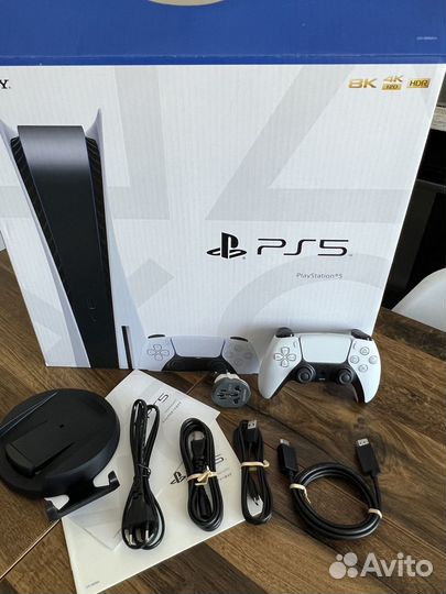 Sony PlayStation 5 Blu-Ray Edition 825 SSD