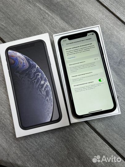 iPhone Xr, 64 ГБ